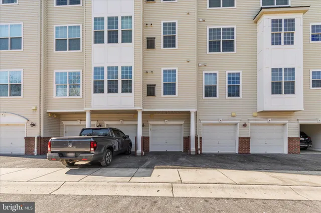 $394,900 | 8800 Bosley Road, Unit 401, Ellicott City, MD 21043