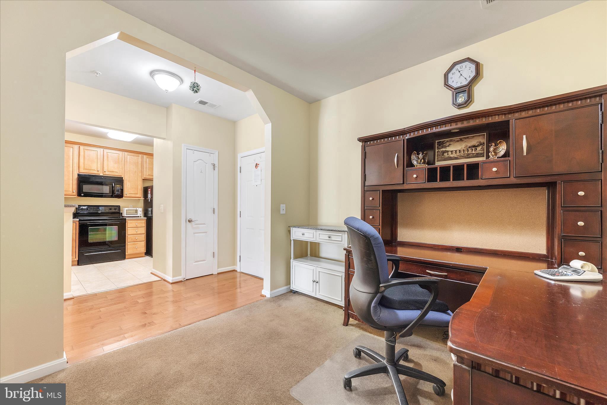 8800 Bosley Road, Unit 401 Ellicott City, MD 21043 - Photo 4 of 43