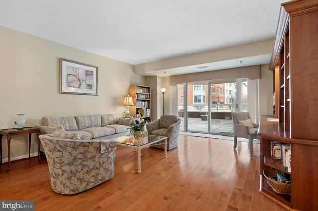 $345,000 | 24 Courthouse Square, Unit 105, Rockville, MD 20850