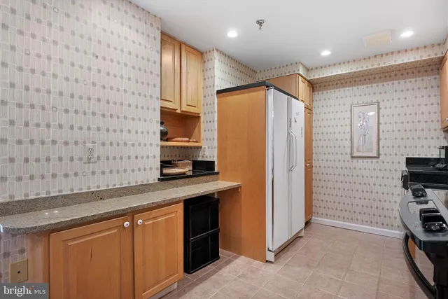 $345,000 | 24 Courthouse Square, Unit 105, Rockville, MD 20850