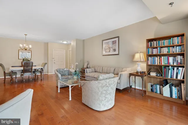 $345,000 | 24 Courthouse Square, Unit 105, Rockville, MD 20850