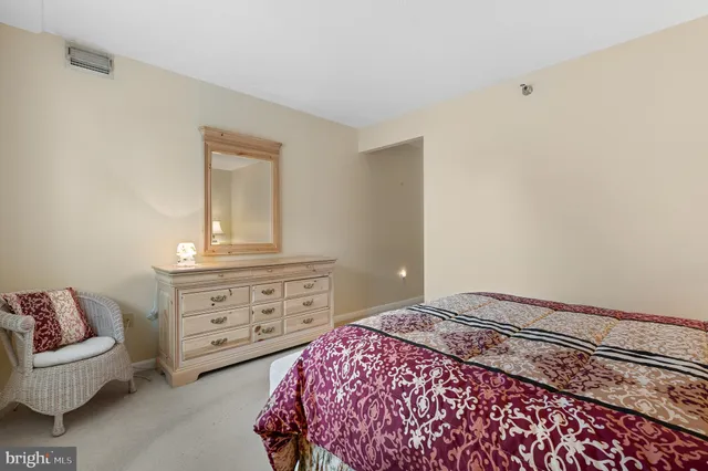 $345,000 | 24 Courthouse Square, Unit 105, Rockville, MD 20850