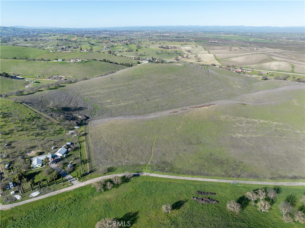 0 Hermosa Road Templeton, CA 93465 - Photo 13 of 14 a view of an ocean and a yard