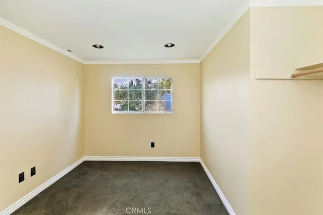 a house view with a outdoor space