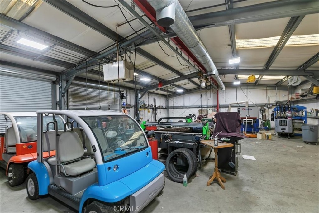 18590 Roberts Road Riverside, CA 92508 - Photo 57 of 66 a view of car garage