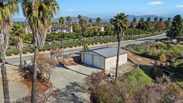 $1,250,000 | 18590 Roberts Road, Riverside, CA 92508