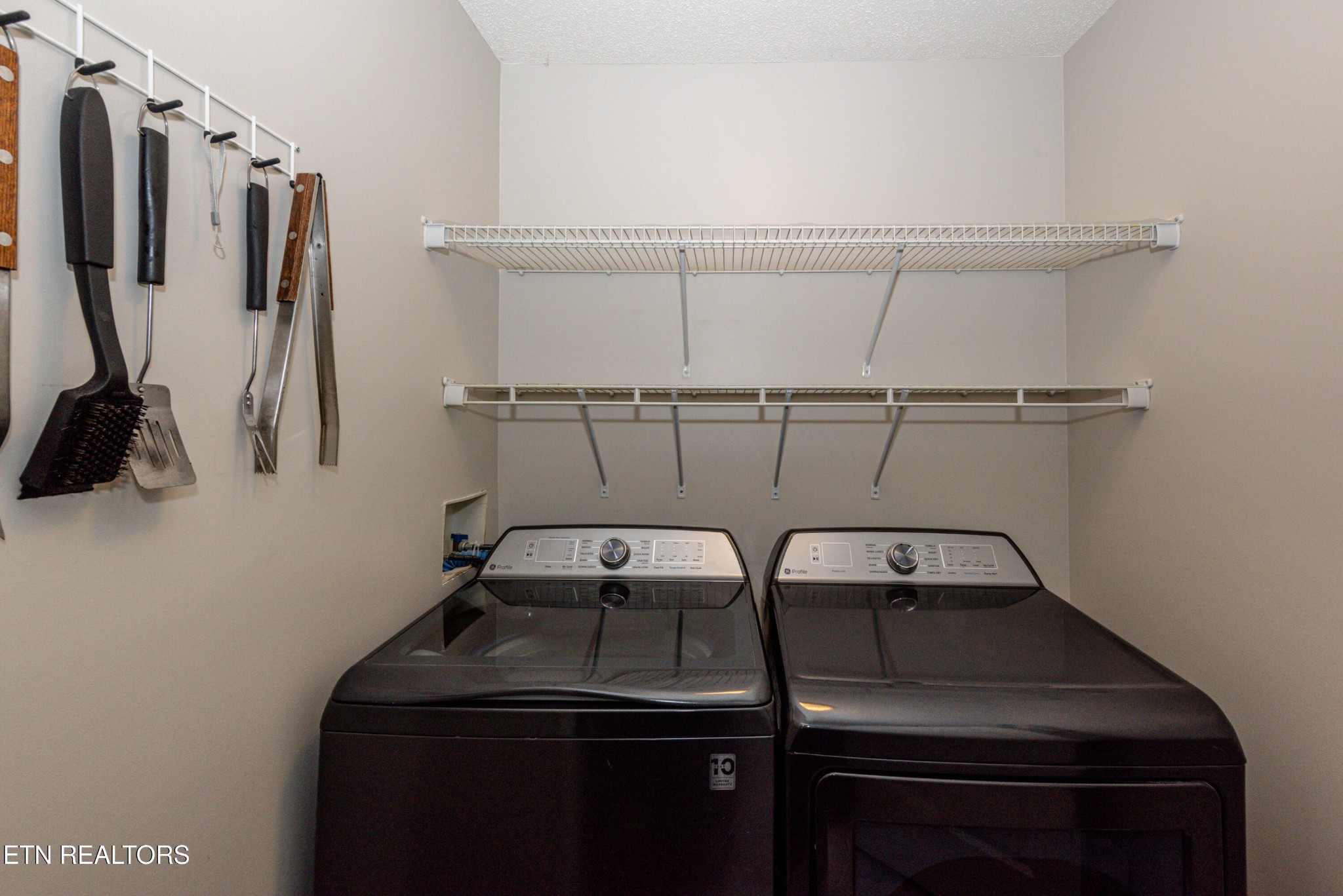 2201 Applewood Road Sevierville, TN 37862 - Photo 25 of 59 Gallery Image 25