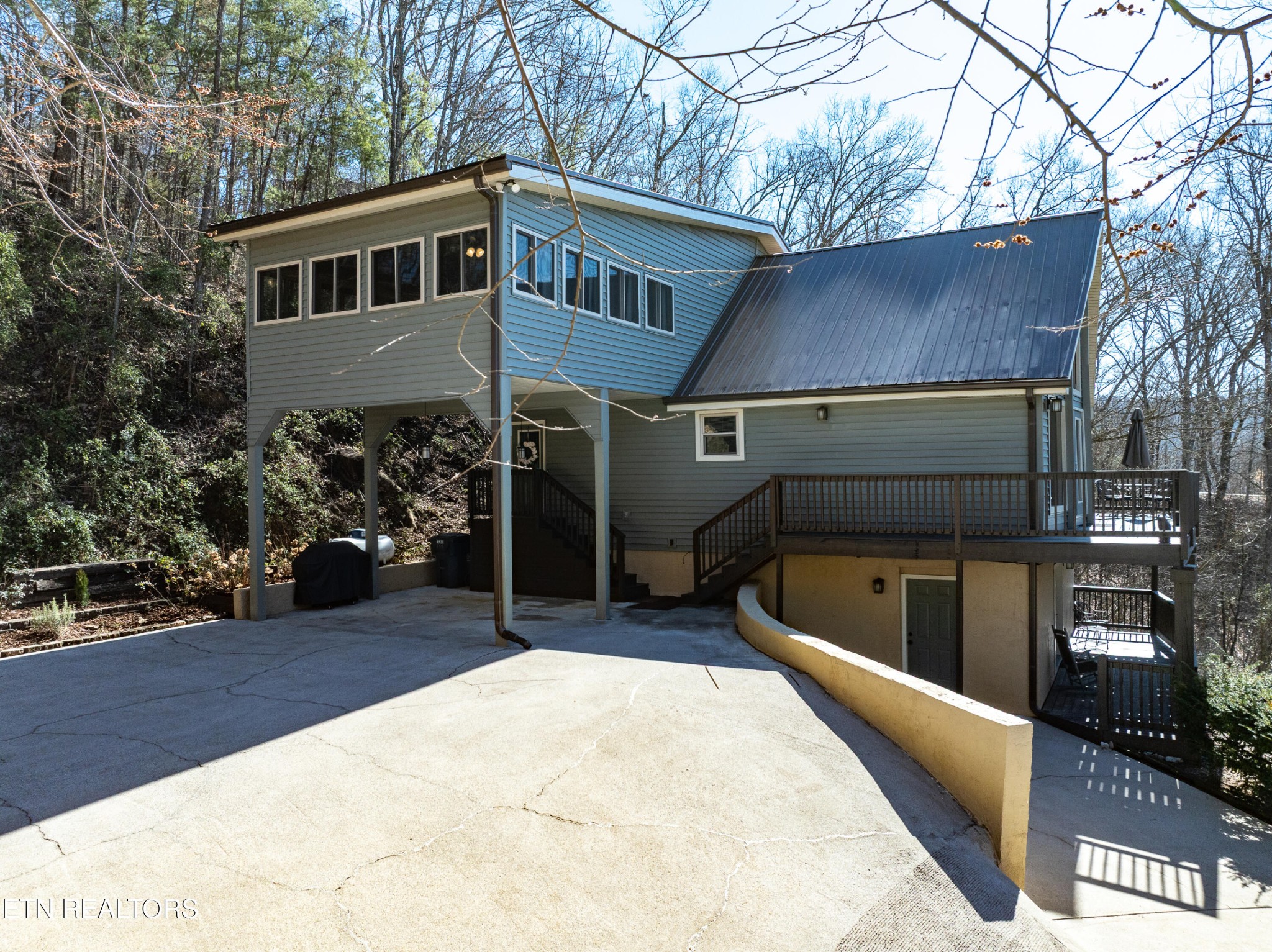 2201 Applewood Road Sevierville, TN 37862 - Photo 3 of 59 Gallery Image 3