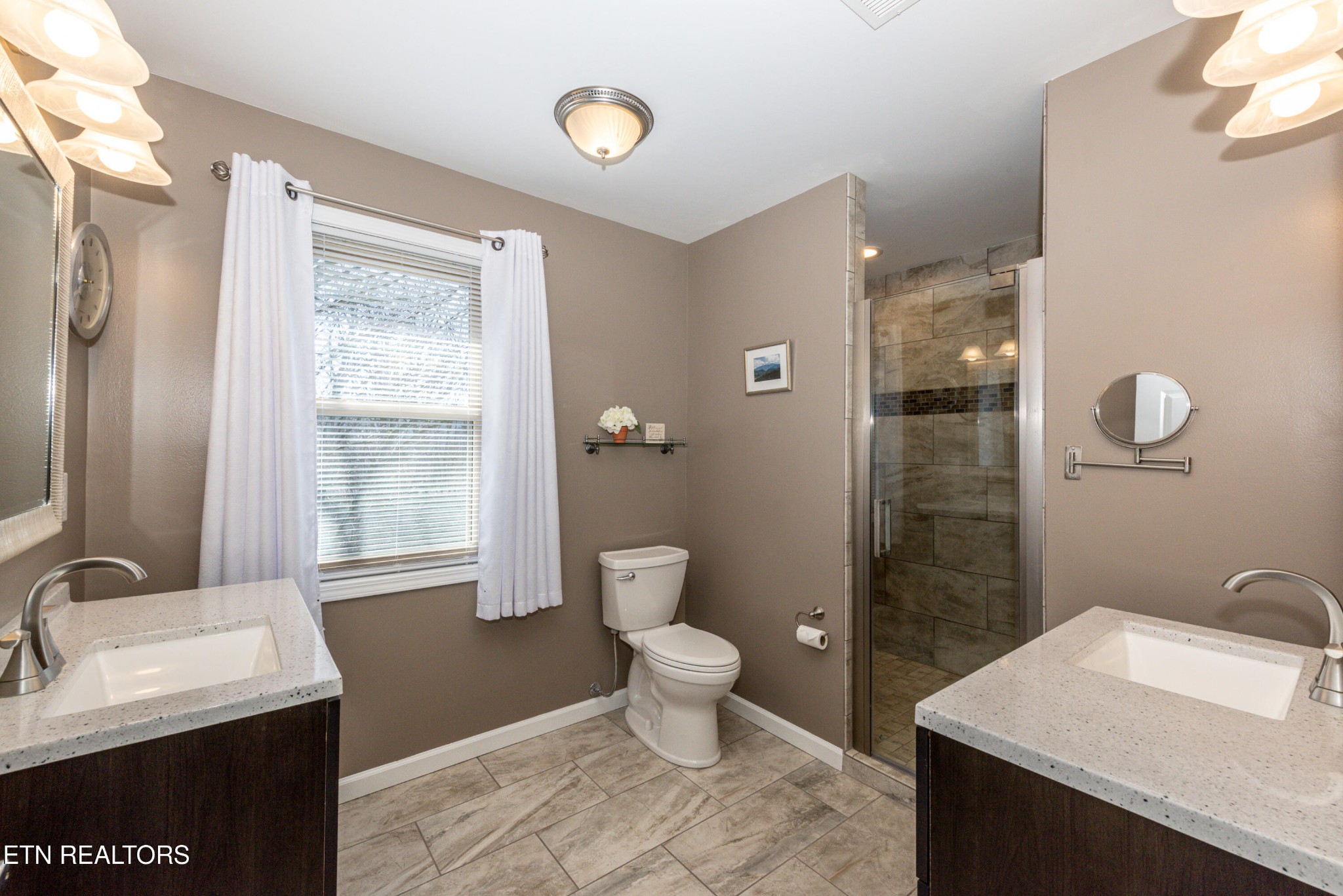 2201 Applewood Road Sevierville, TN 37862 - Photo 33 of 59 Gallery Image 33