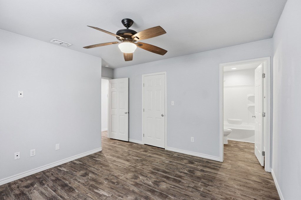 2121 Lone Star Road Rockport, TX 78382 - Photo 19 of 29 a view of an empty room