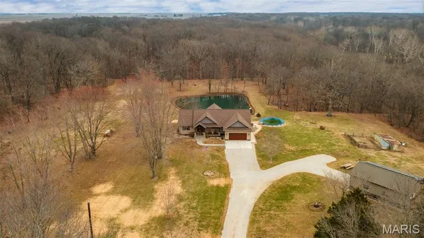 $599,000 | 14982 Fremont Road, Gillespie, IL 62033