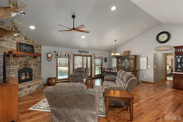 $599,000 | 14982 Fremont Road, Gillespie, IL 62033