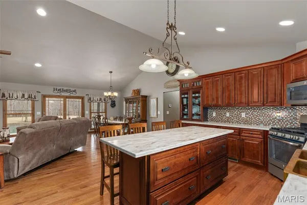 $599,000 | 14982 Fremont Road, Gillespie, IL 62033