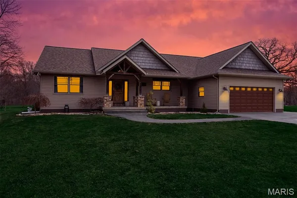 $599,000 | 14982 Fremont Road, Gillespie, IL 62033