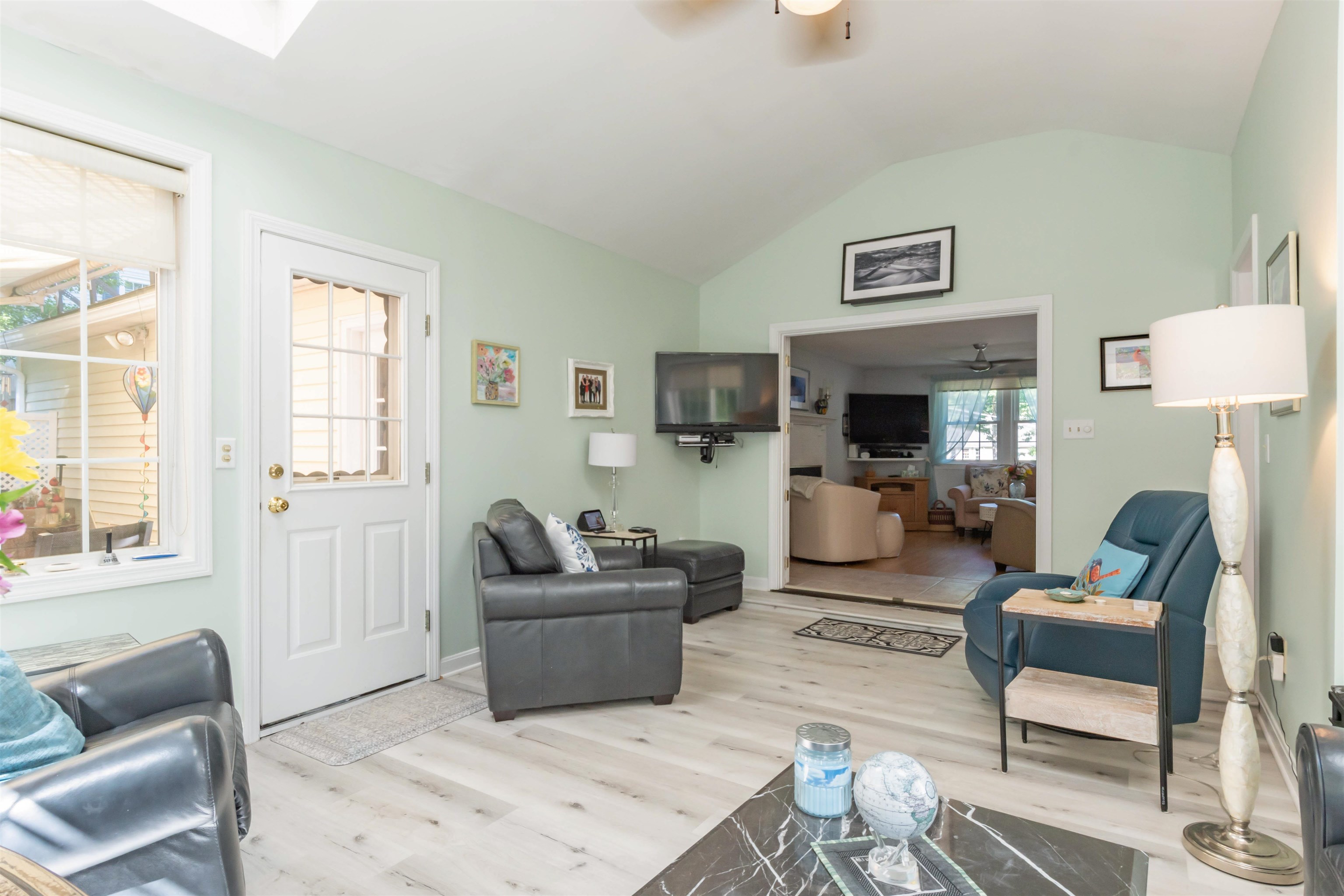 2 Mathew Drive Merrimack, NH 03054 - Photo 5 of 34 Gallery Image 5