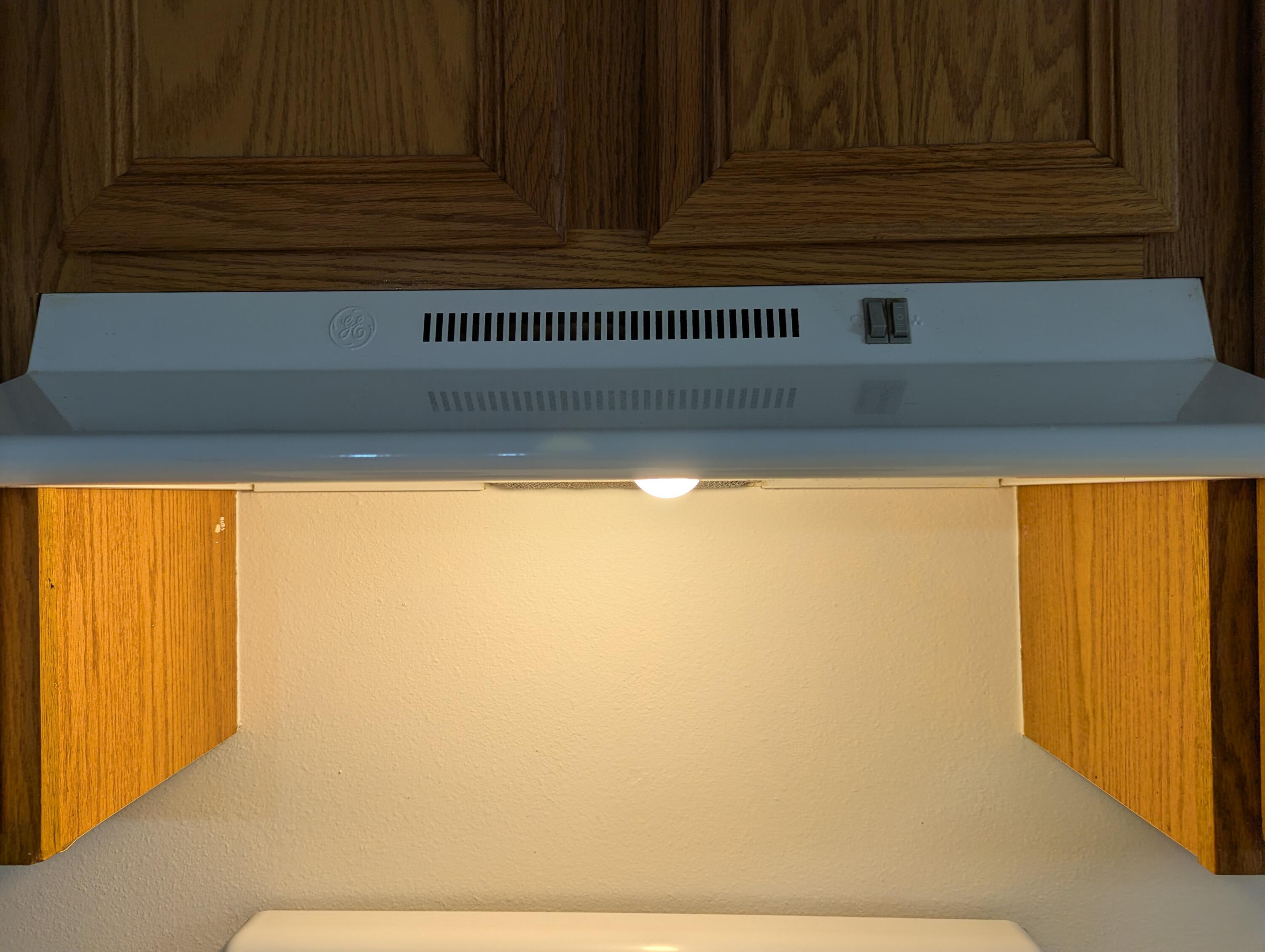 427 Hatchee Drive Crestview, FL 32536 - Photo 25 of 77 RANGE HOOD