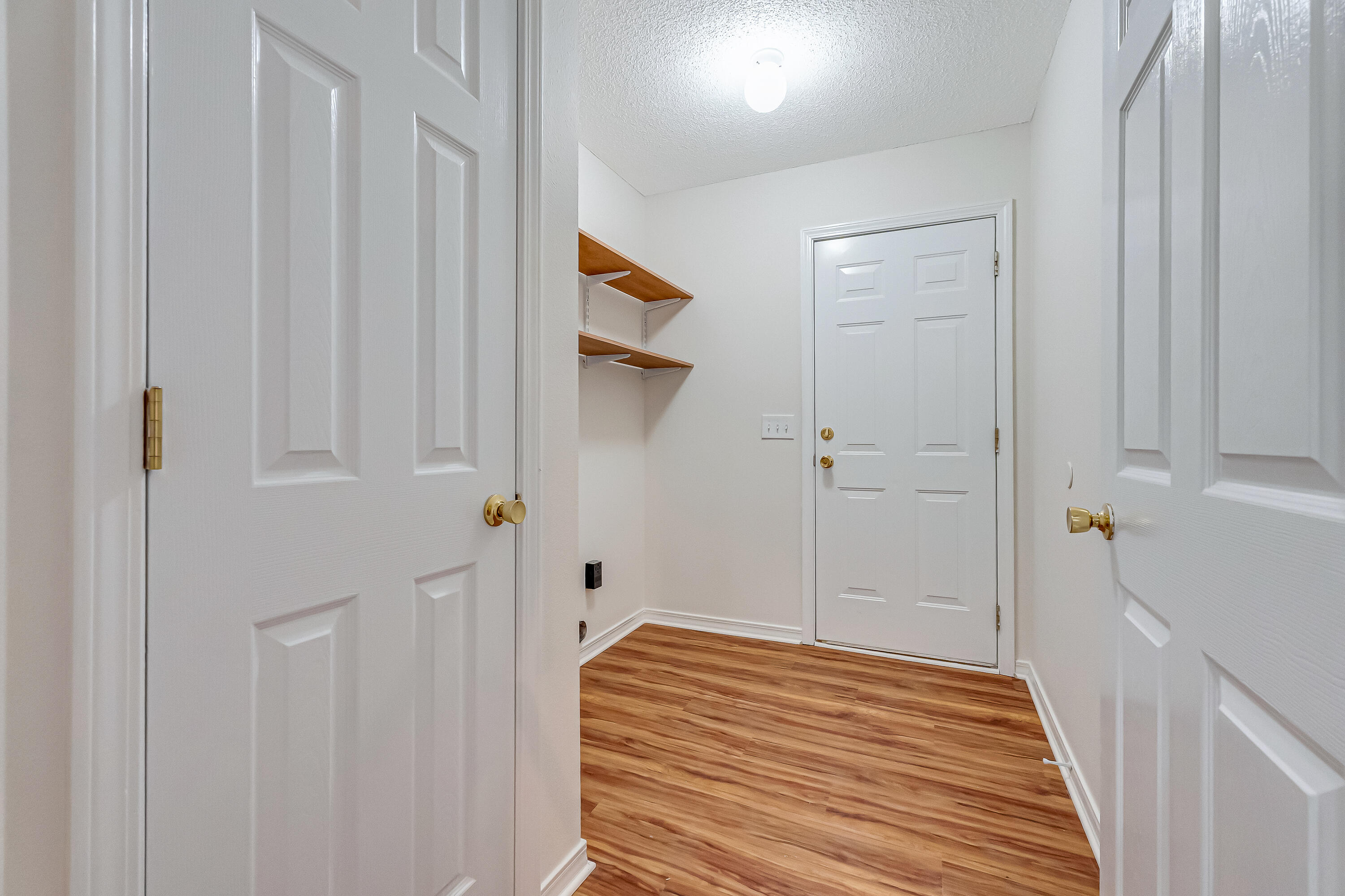 427 Hatchee Drive Crestview, FL 32536 - Photo 40 of 77 LAUNDRY ROOM