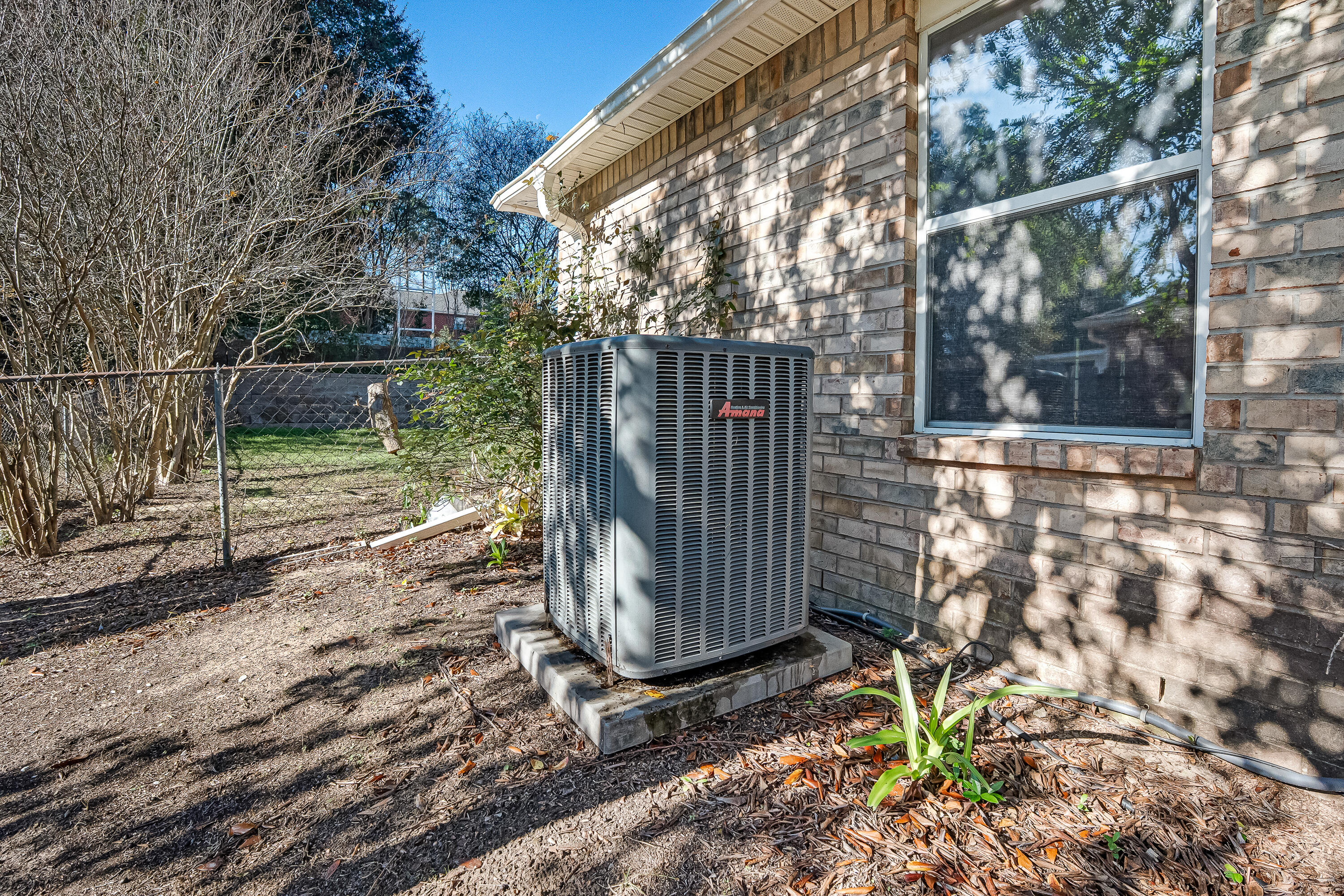 427 Hatchee Drive Crestview, FL 32536 - Photo 62 of 77 a view of a backyard with pathway