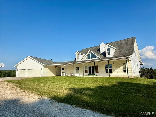 $489,900 | 28851 Collins Lane, Jonesburg, MO 63351