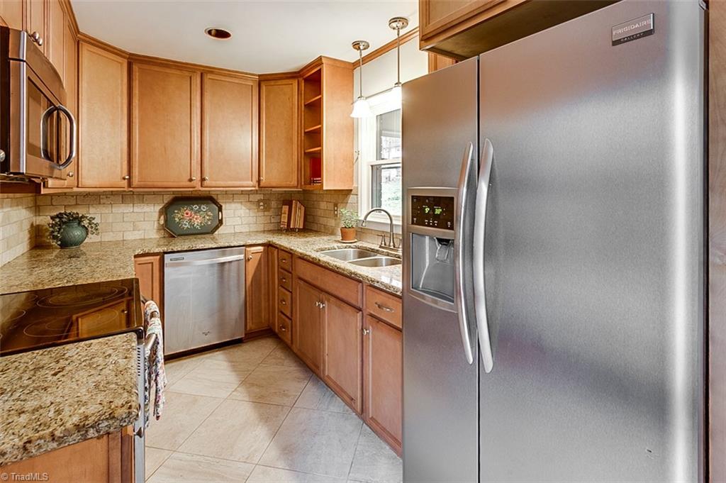 704 Colony Road Asheboro, NC 27205 - Photo 2 of 25 Gallery Image 2