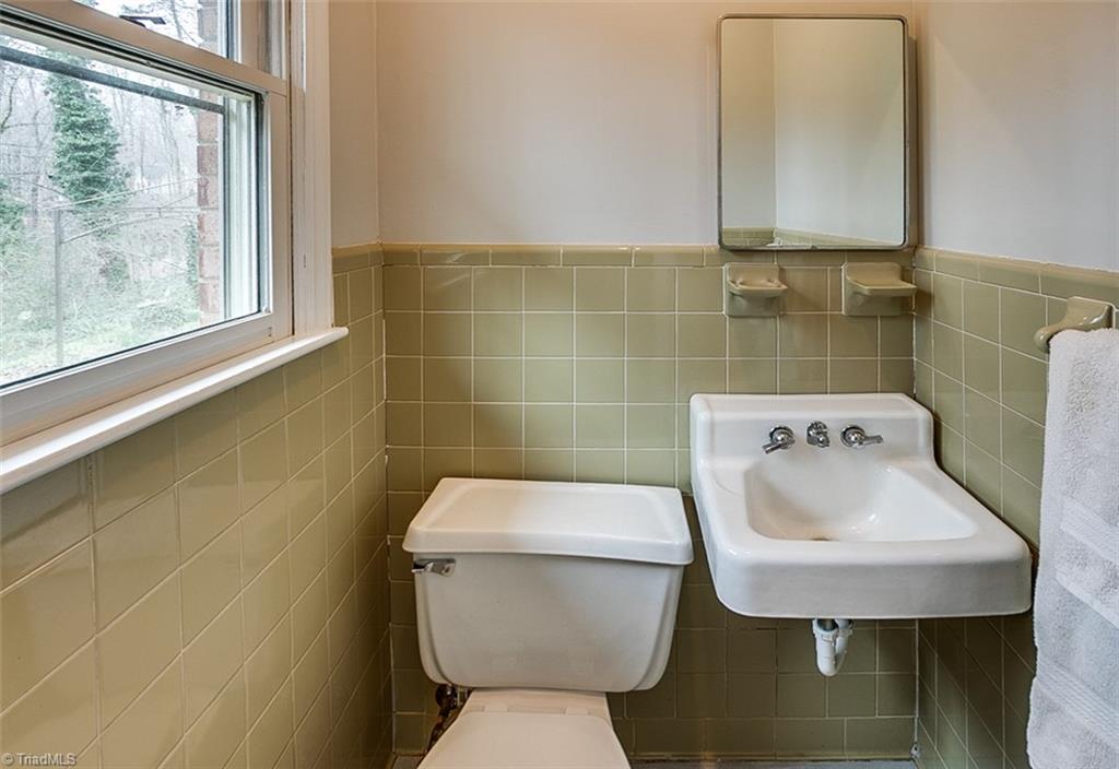 704 Colony Road Asheboro, NC 27205 - Photo 14 of 25 Gallery Image 14