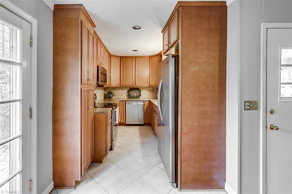 704 Colony Road Asheboro, NC 27205 - Photo 5 of 25 Gallery Image 5