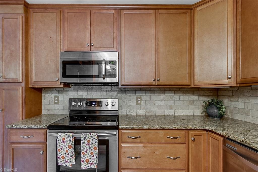 704 Colony Road Asheboro, NC 27205 - Photo 6 of 25 Gallery Image 6