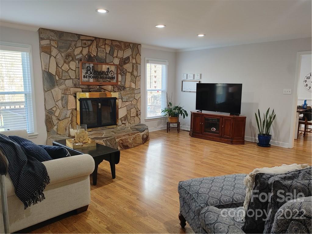 7400 Pleasant Grove Road Charlotte, NC 28216 - Photo 6 of 48 Gallery Image 6