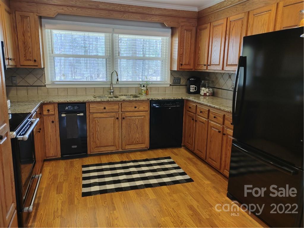 7400 Pleasant Grove Road Charlotte, NC 28216 - Photo 9 of 48 Gallery Image 9