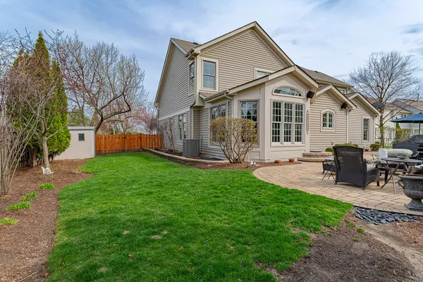$845,000 | 900 Christa Court, Elk Grove Village, IL 60007