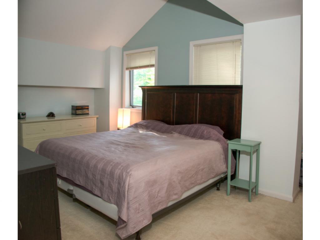 40 Edgewood Road, Unit 40 Durham, NH 03824 - Photo 8 of 16