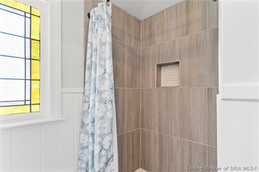 119 Madison Avenue Hanover, IN 47243 - Photo 22 of 36