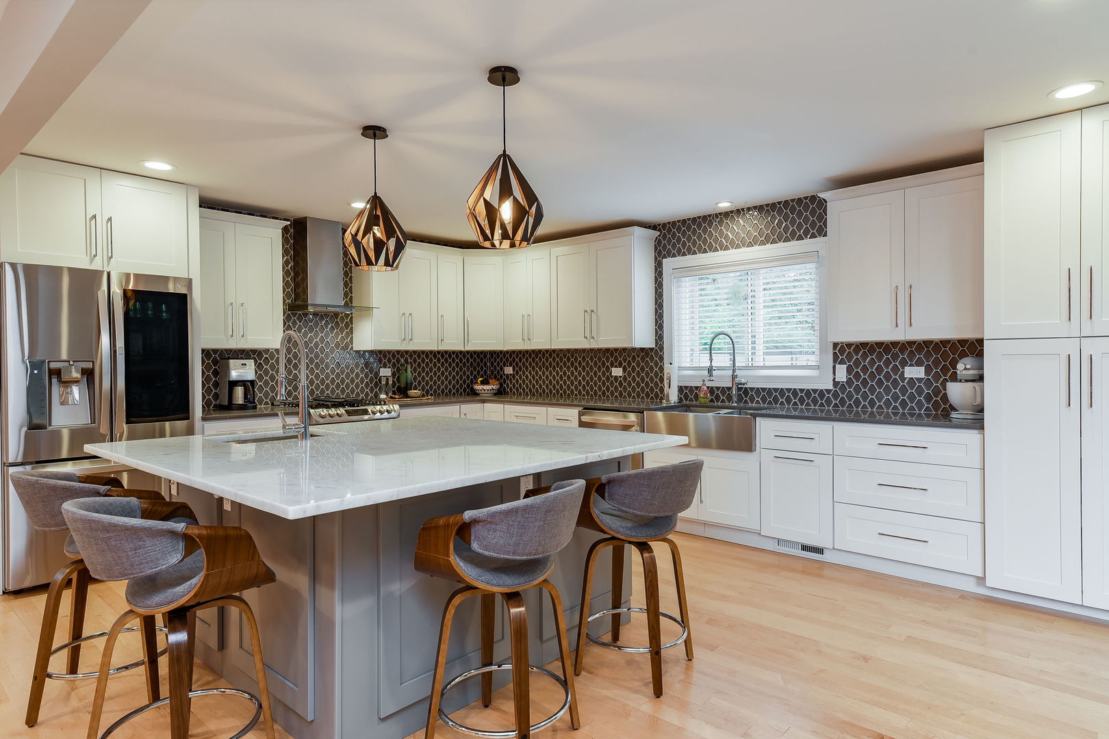 820 Lenox Road Glen Ellyn, IL 60137 - Photo 8 of 28 Gallery Image 8