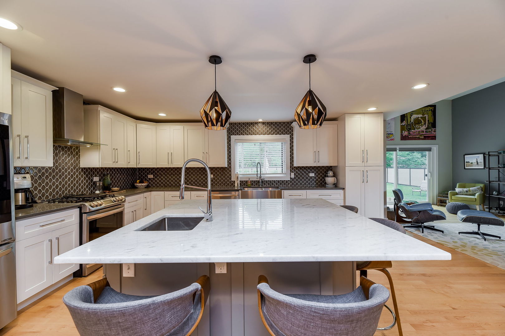 820 Lenox Road Glen Ellyn, IL 60137 - Photo 10 of 28 Gallery Image 10