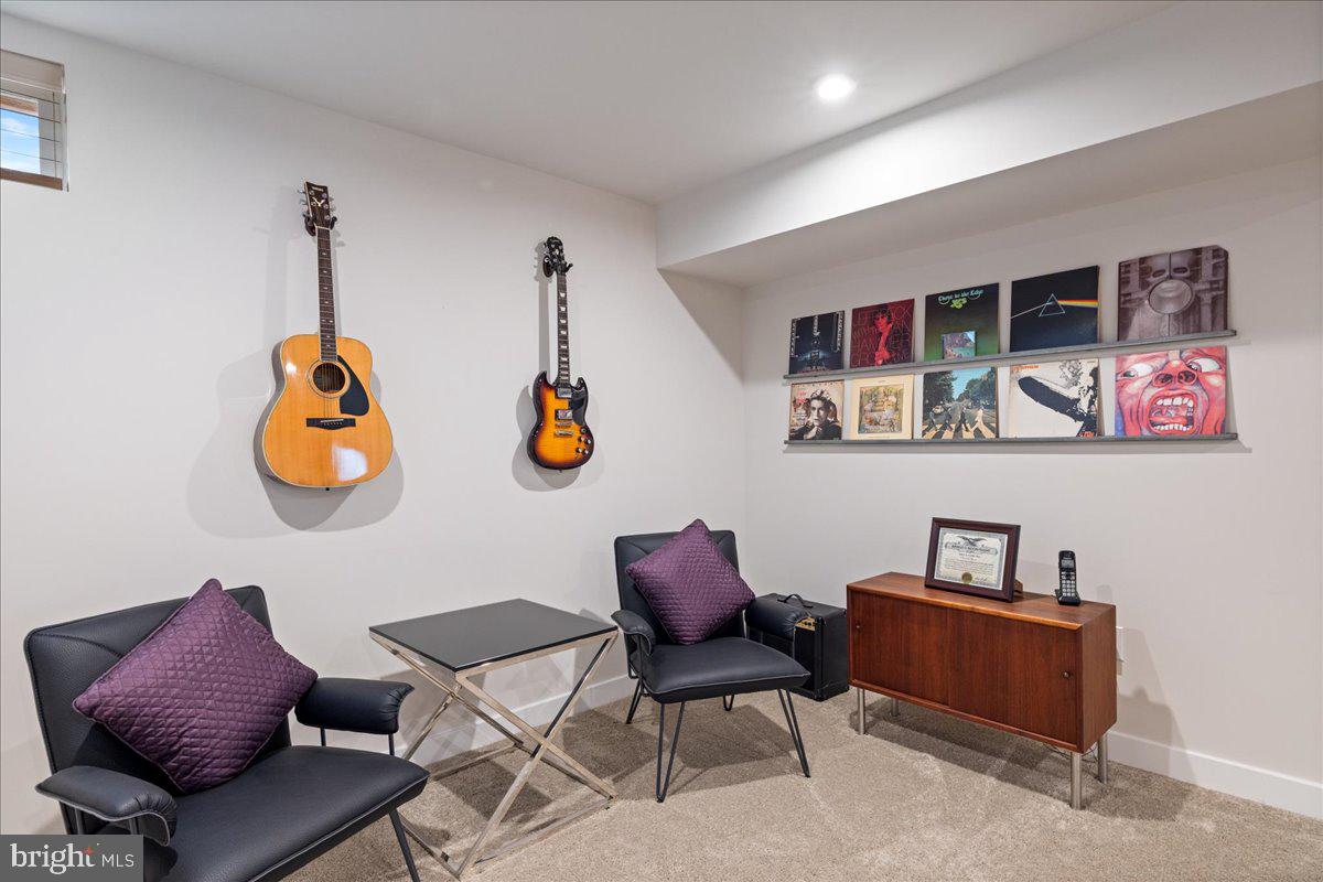 34 Griffin Way Yardley, PA 19067 - Photo 39 of 50 a living room with furniture and a window