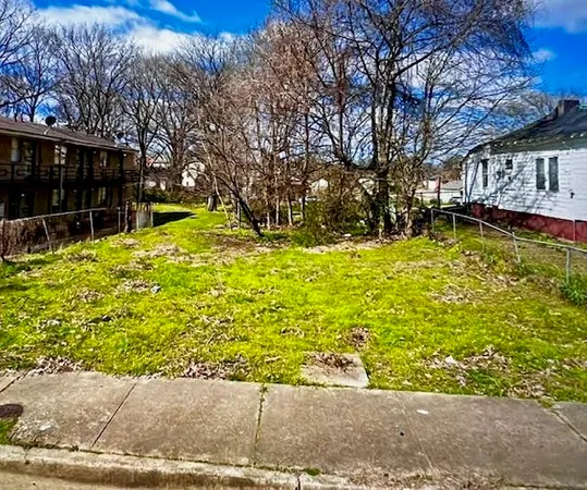 $10,000 | 1631 Monsarrat Street, Memphis, TN 38109