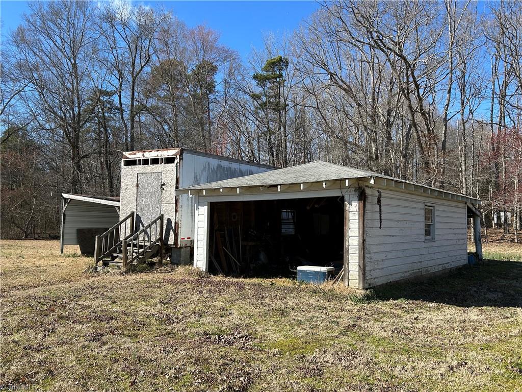 8303 Harlow Road High Point, NC 27263 - Photo 8 of 12
