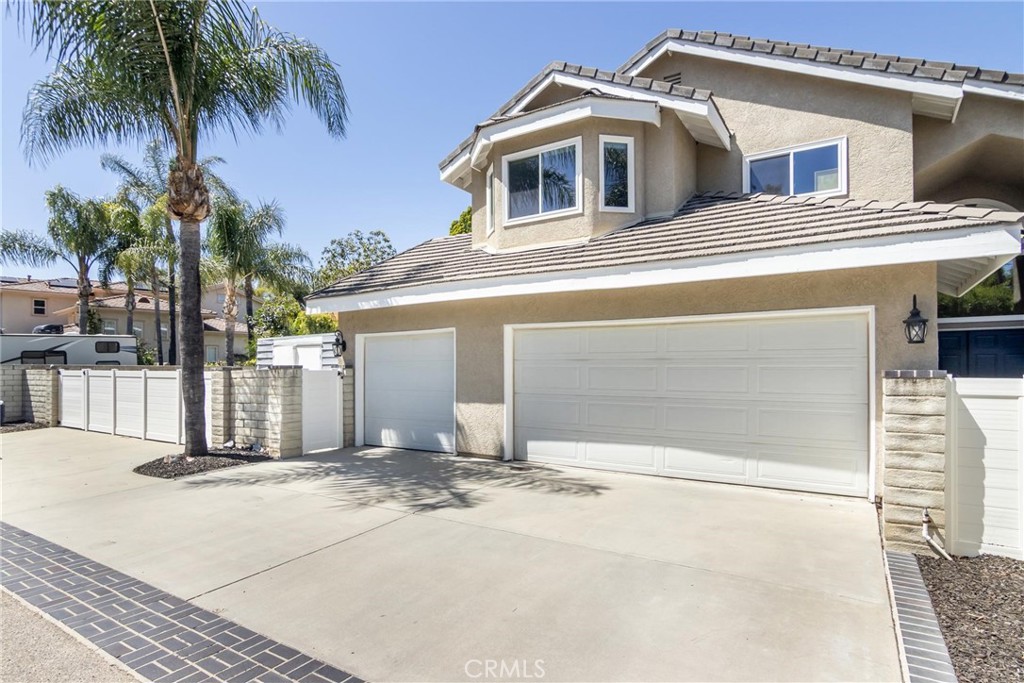 3491 Tapo Street Simi Valley, CA 93063 - Photo 4 of 34 Plenty on parking