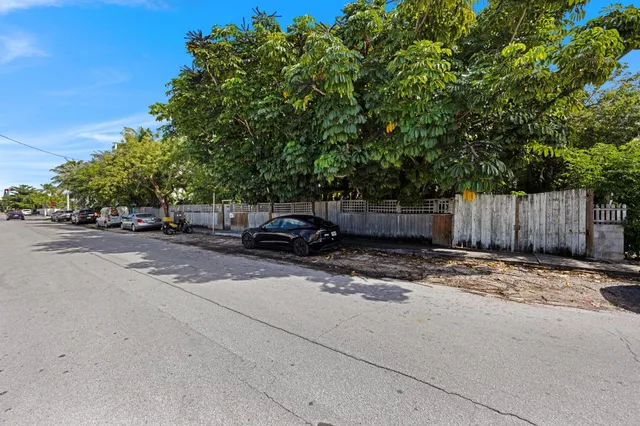 $1,350,000 | 1824 Fogarty Avenue, Key West, FL 33040