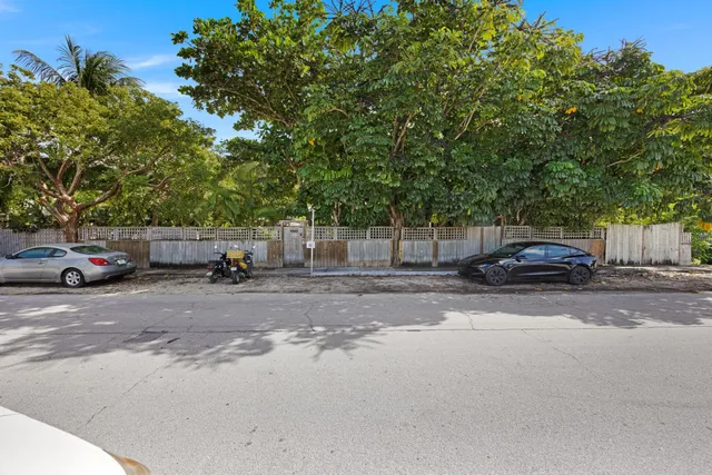 $1,350,000 | 1824 Fogarty Avenue, Key West, FL 33040