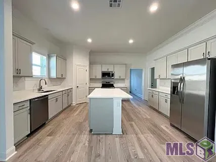 $2,750 | 13153 Ducks Landing Street, Gonzales, LA 70737