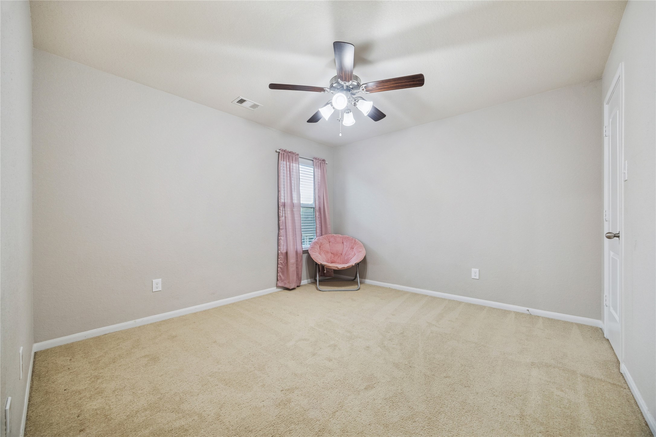 3026 Currier Court Rosenberg, TX 77471 - Photo 19 of 22 an empty room