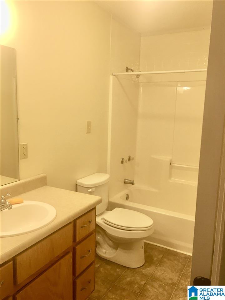 211 Ingram Avenue West Oneonta, AL 35121 - Photo 16 of 20