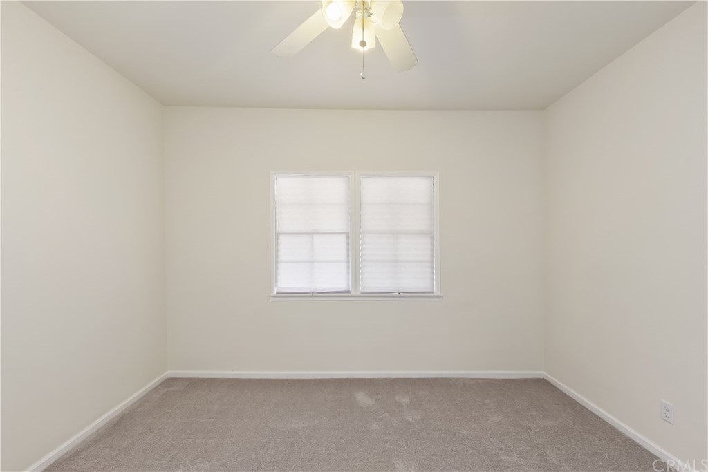 6650 Palm Avenue Riverside, CA 92506 - Photo 13 of 20 an empty room with a window