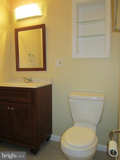 8065 Stillbrooke Road Manassas, VA 20112 - Photo 5 of 30 Bath (Master)