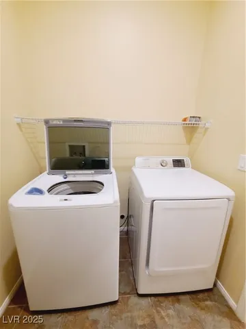 $2,550 | 6628 Chinatown Street, Las Vegas, NV 89166