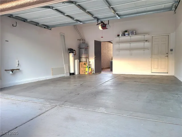 $2,550 | 6628 Chinatown Street, Las Vegas, NV 89166