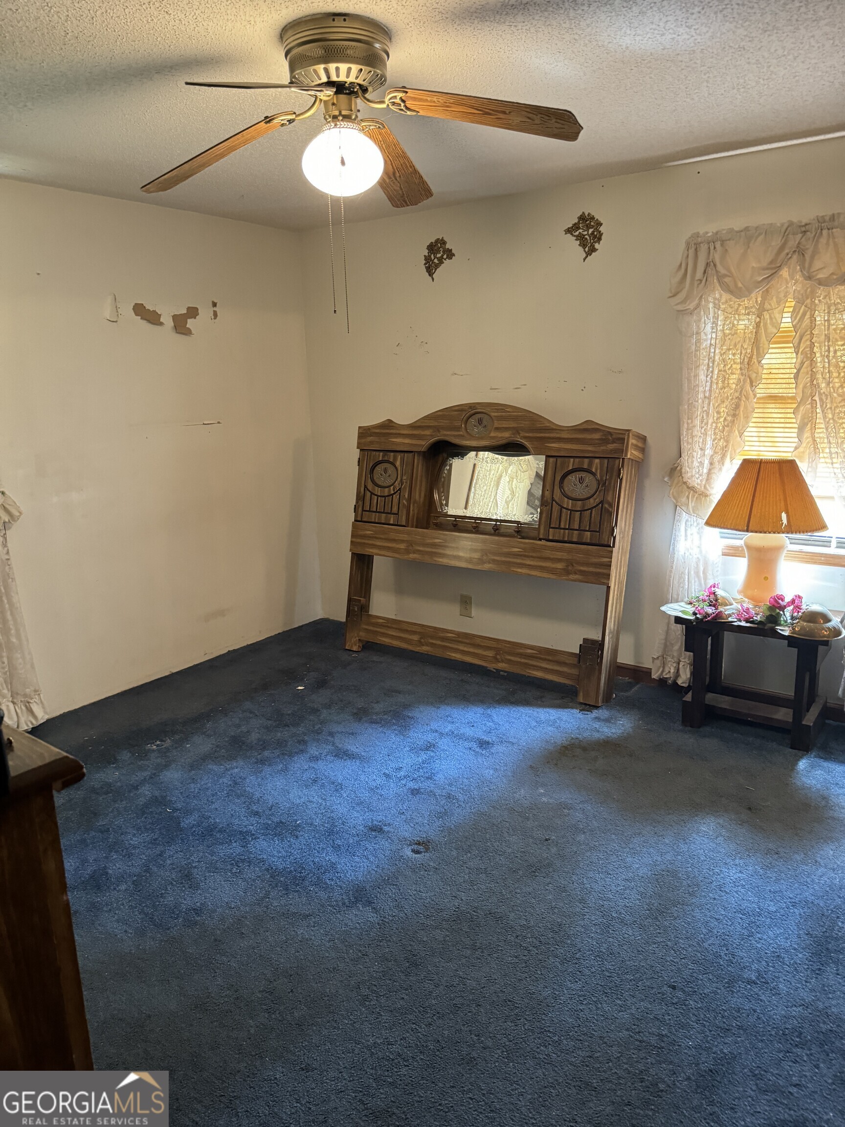 1936 Cedar Grove Road Soperton, GA 30457 - Photo 37 of 43 a view of a livingroom with furniture