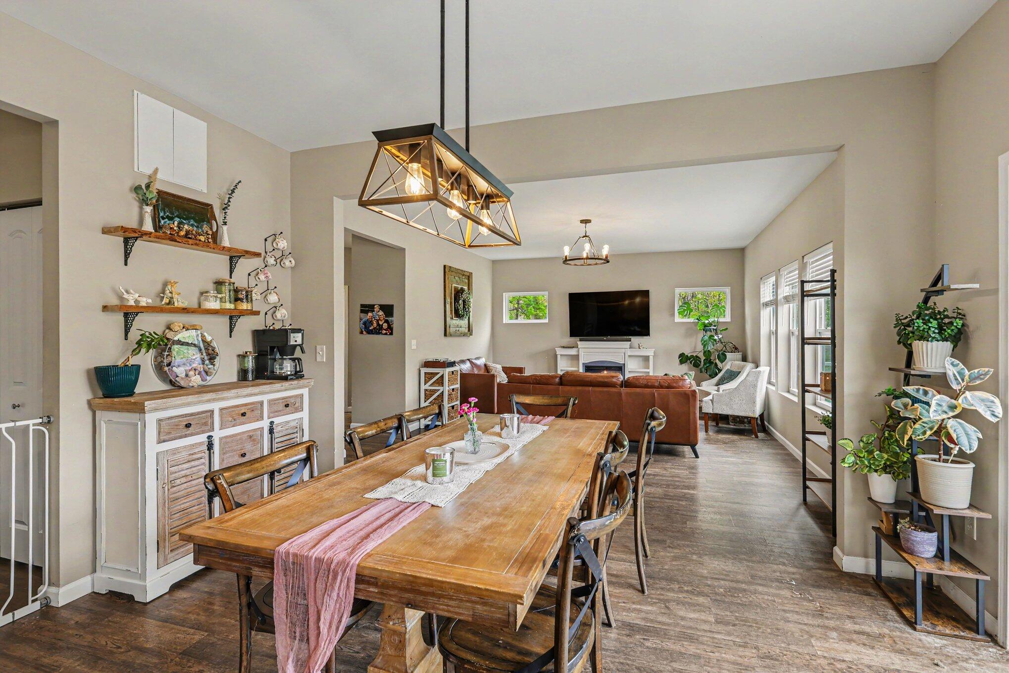 5540 Radiant Avenue Howell, MI 48855 - Photo 6 of 25 007_file_3180