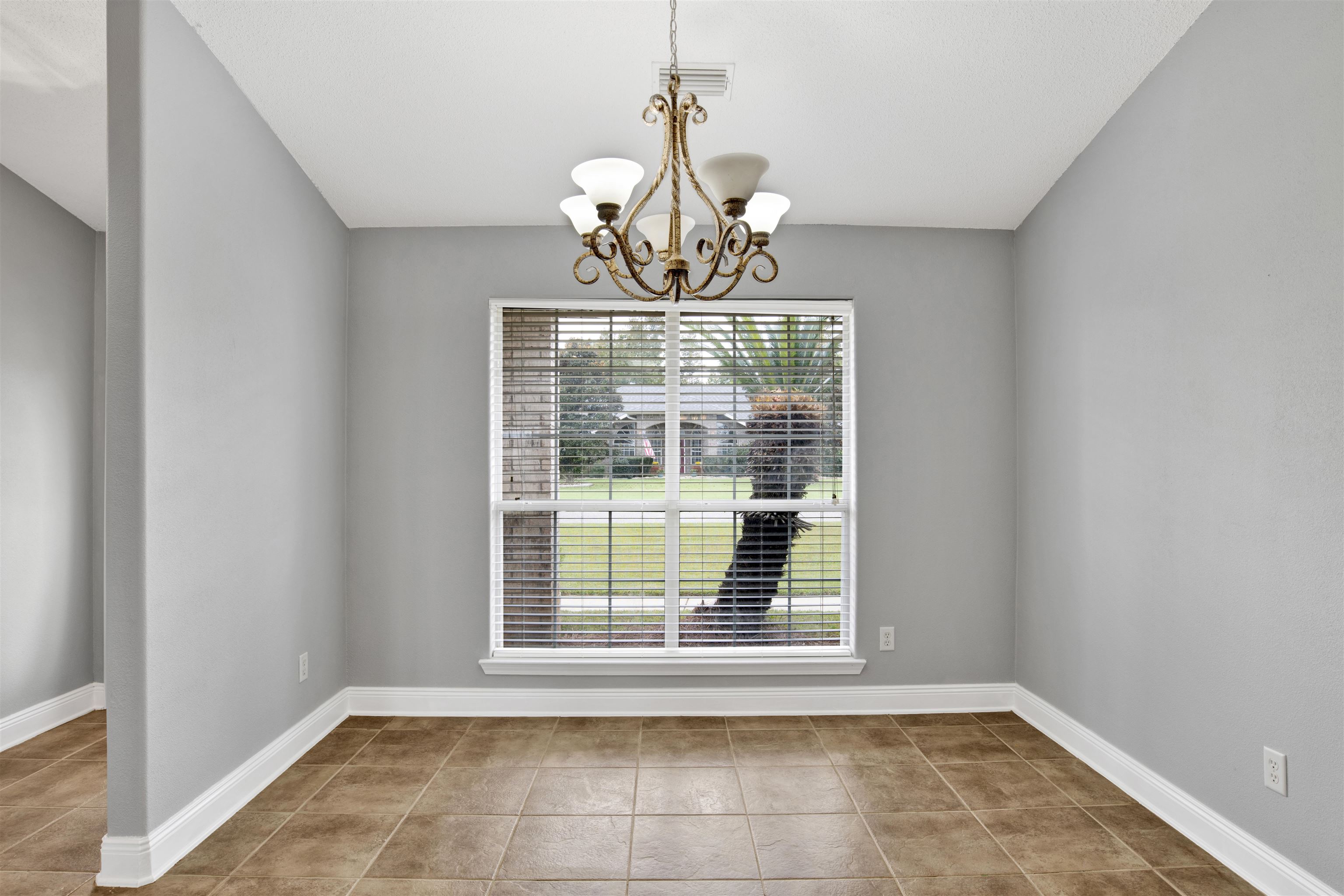 1043 Orlando Drive Foley, AL 36535 - Photo 13 of 25 Dining Area